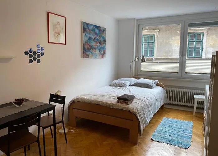 Tessa Studio In The City Center לובליאנה